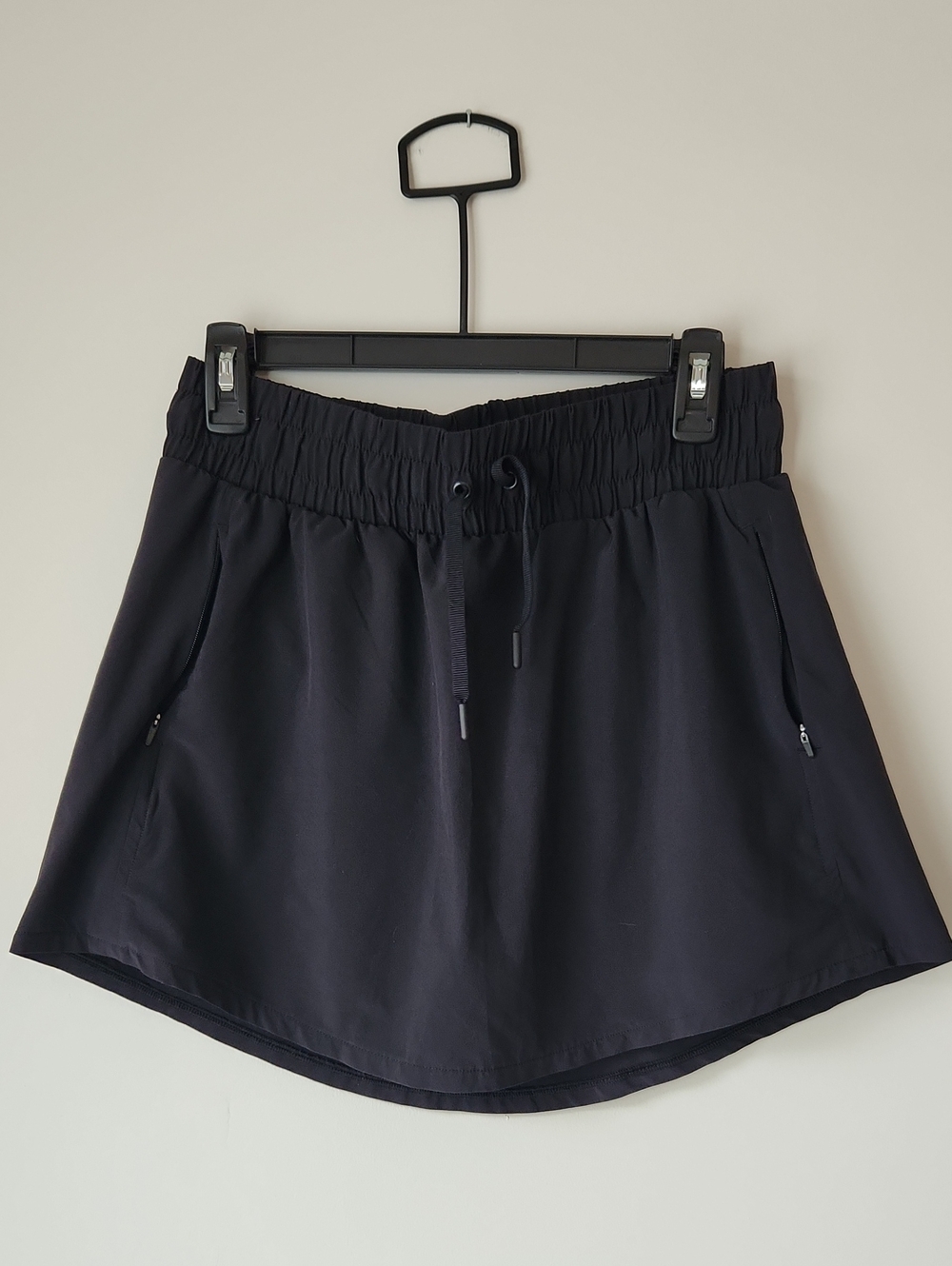 ☀️🍉SALE🍉☀️ all in motion - Black Skort - M